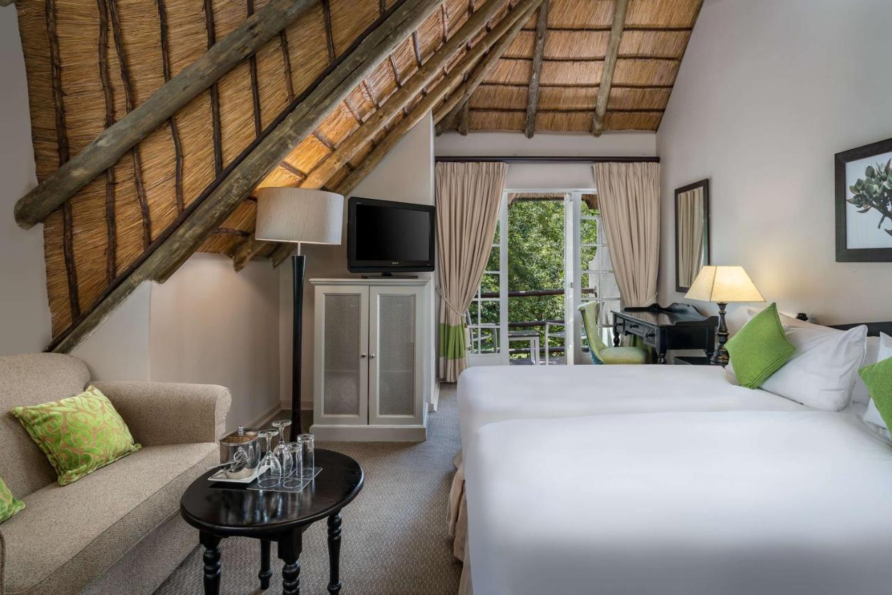 Mount Grace Hotel & Spa Magaliesburg Εξωτερικό φωτογραφία A room at the hotel